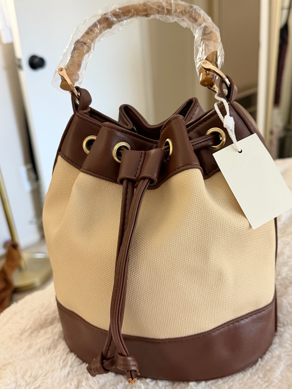 NWT* Canvas Drawstring Bucket Bag